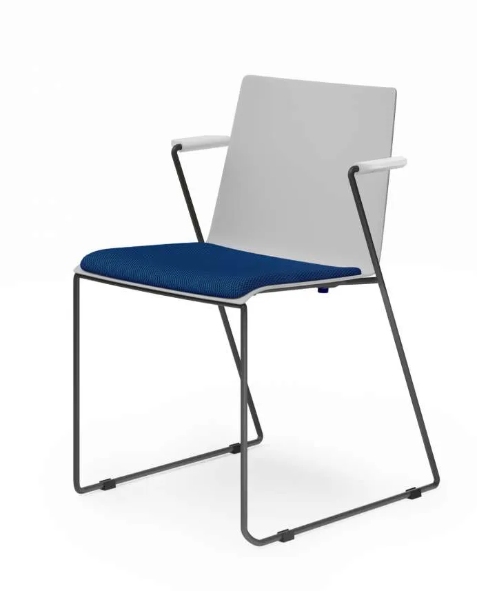 12 - Slash Wire Stacker with Armrest and Cushion_SCL_CG_TX210.webp